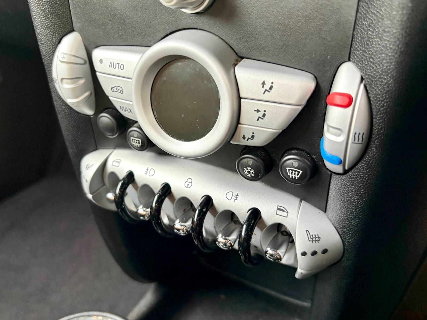 Used MINI Hatch 2011 for sale - 77023739: Photo 31