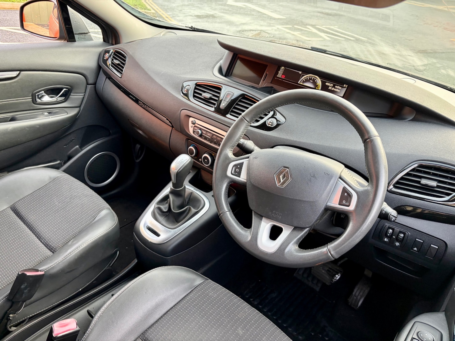 Used Renault Scenic 2013 for sale - 77522372: Photo 16