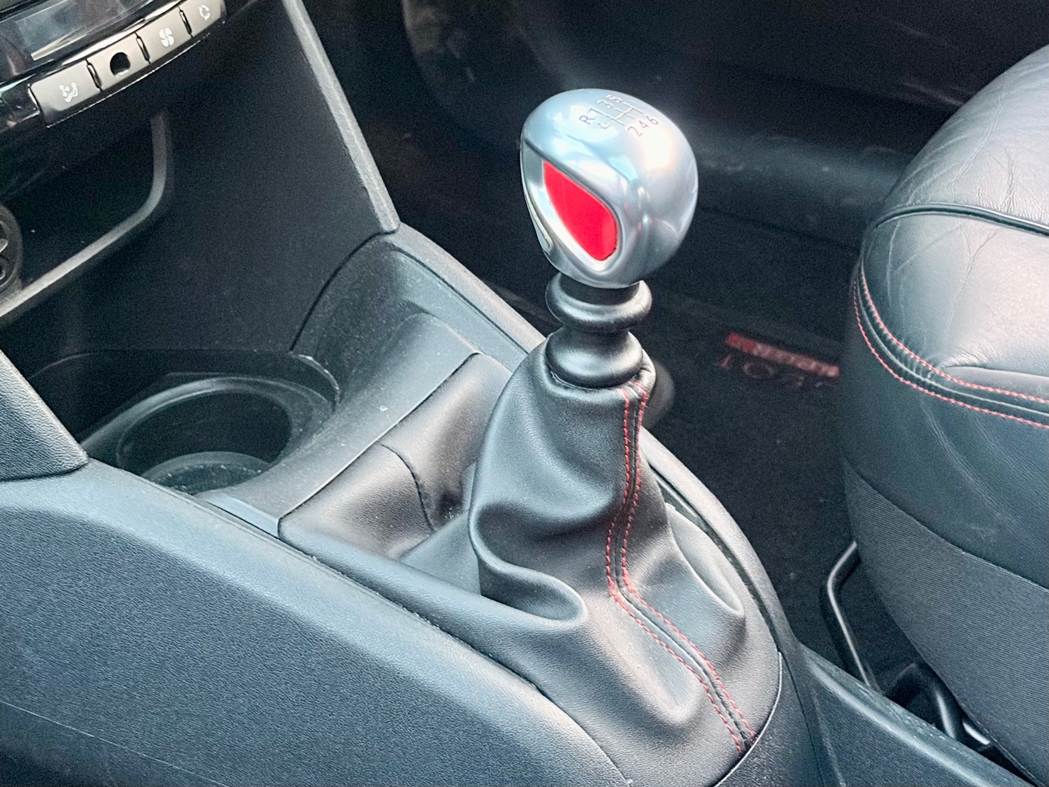 Used Peugeot 208 2016 for sale - 77980788: Photo 22