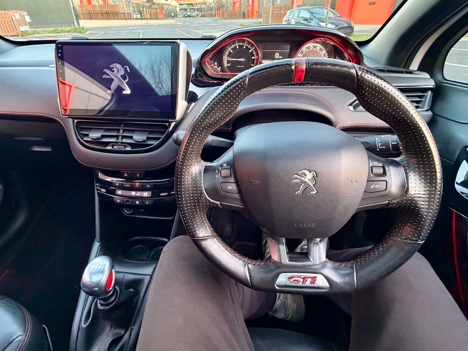 Used Peugeot 208 2016 for sale - 77980788: Photo 27