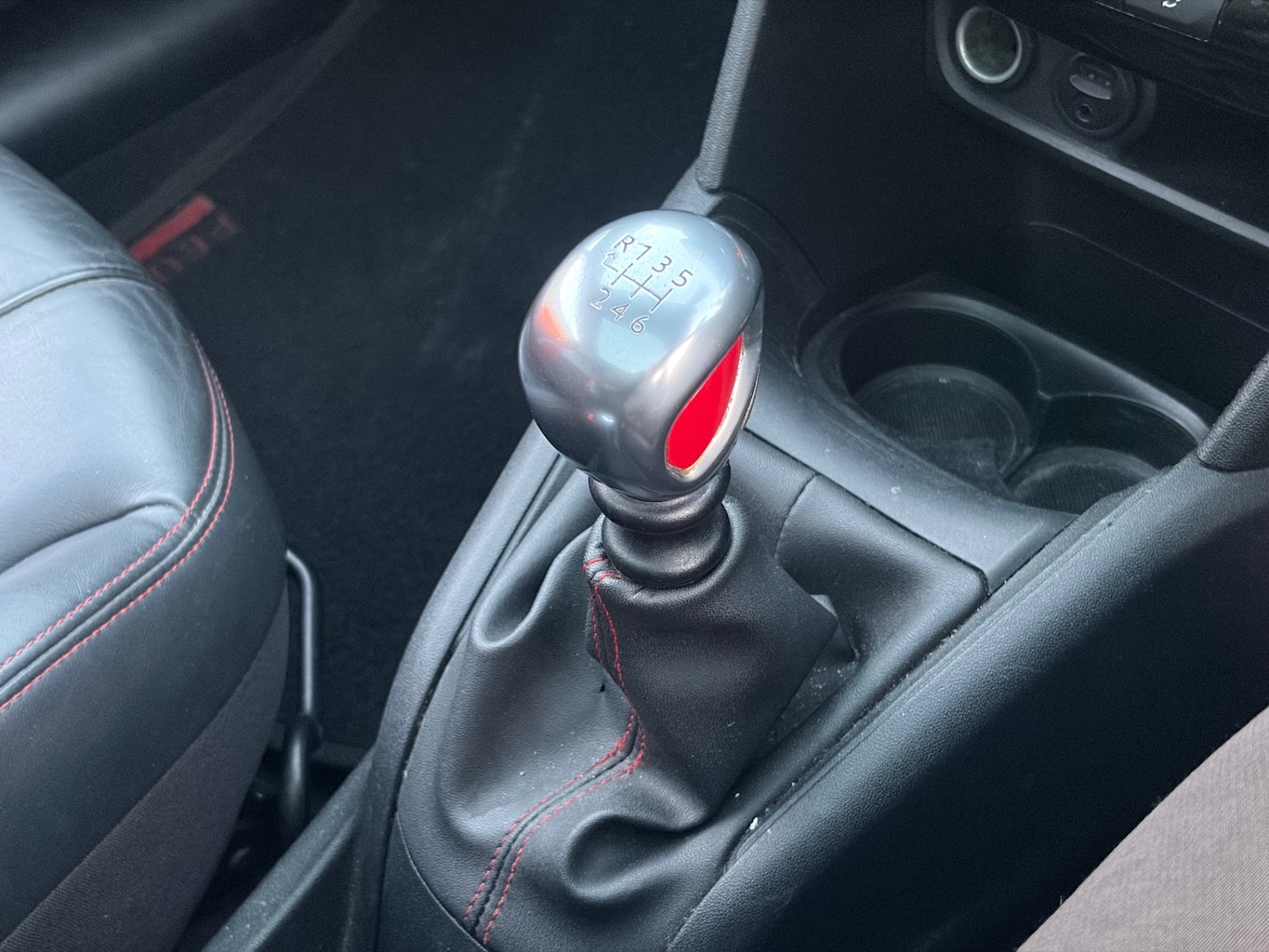 Used Peugeot 208 2016 for sale - 77980788: Photo 29