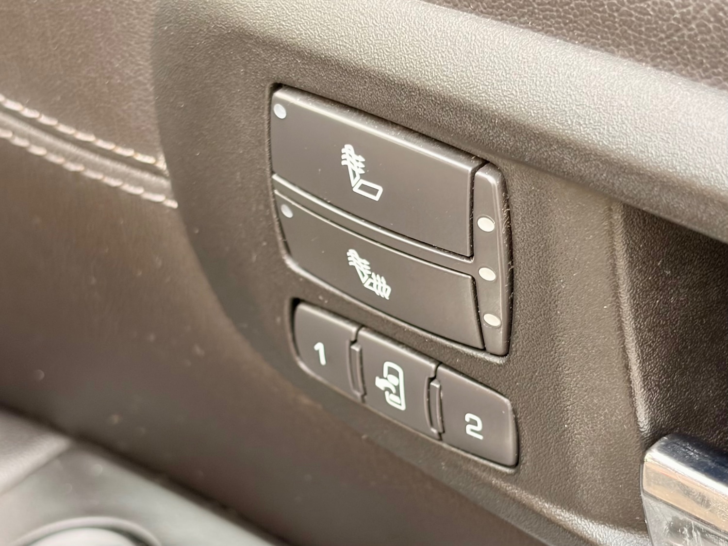 Used Cadillac SRX 2010 for sale - 77988601: Photo 36