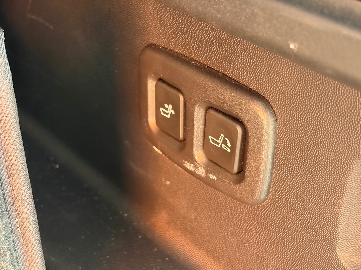 Used Cadillac SRX 2010 for sale - 77988601: Photo 38