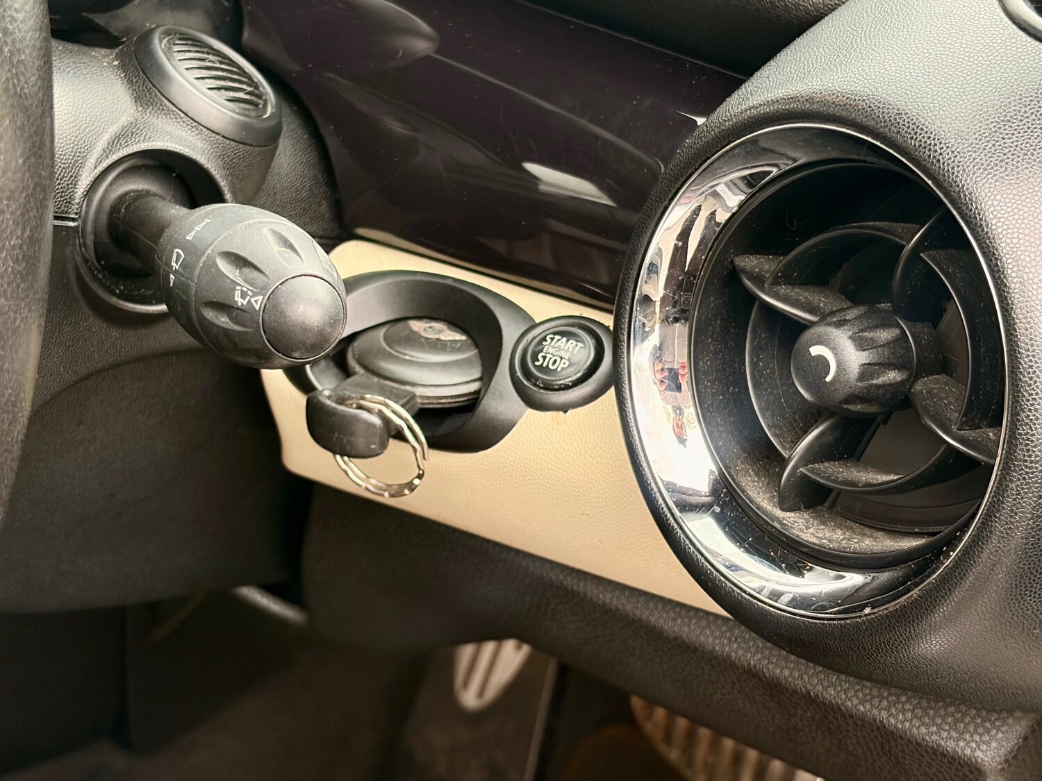 Used MINI Hatch 2010 for sale - 78140595: Photo 25