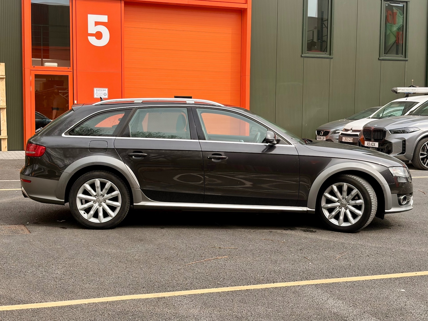 Used Audi A4 Allroad 2010 for sale - 78182368: Photo 5