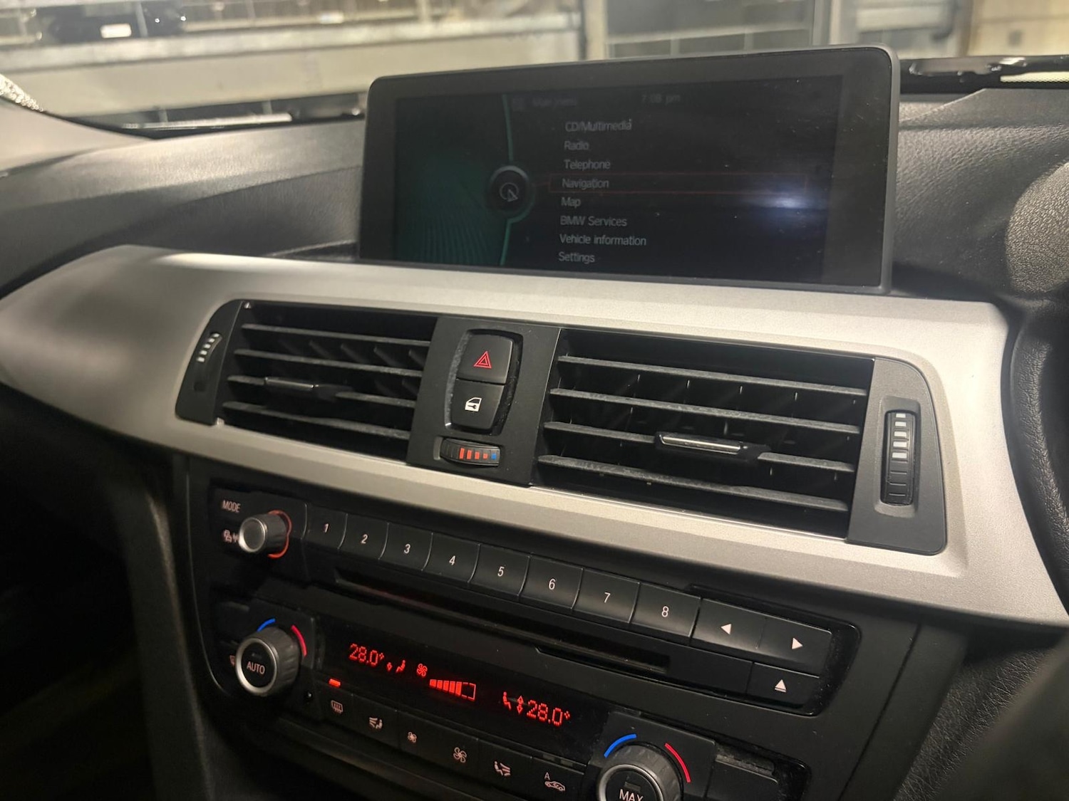 Used BMW 3 Series 2024 for sale - 76856055: Photo 27