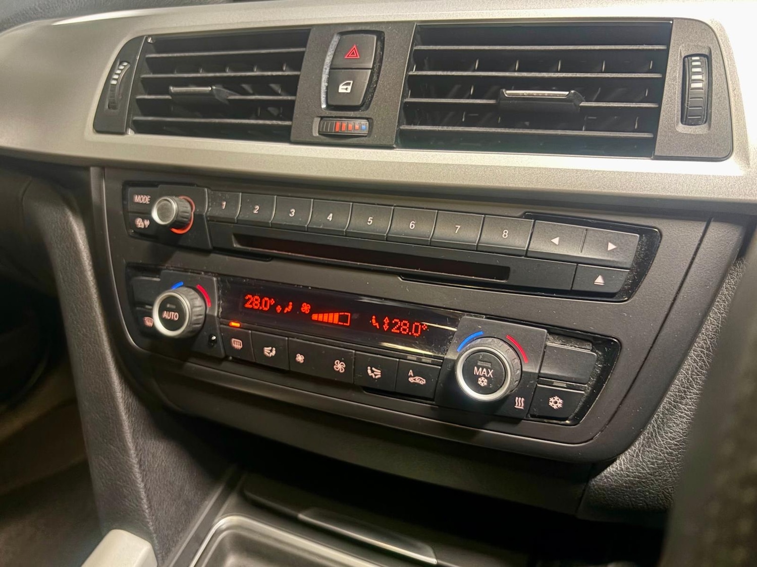 Used BMW 3 Series 2024 for sale - 76856055: Photo 30