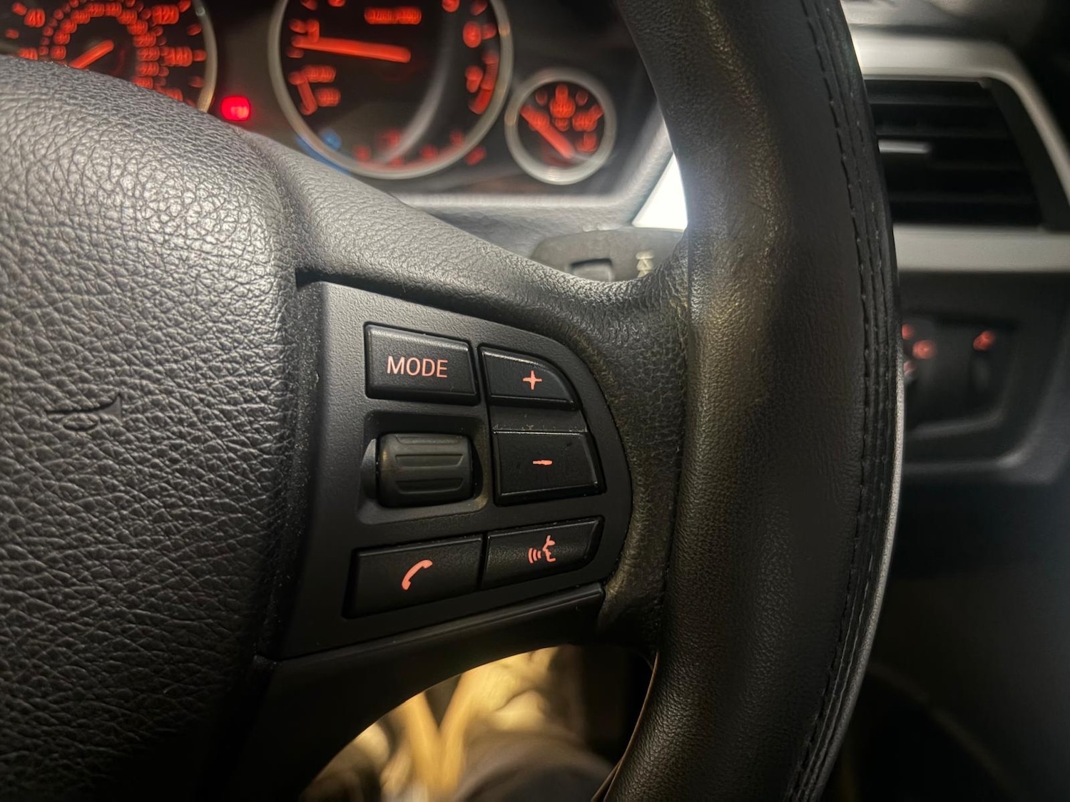 Used BMW 3 Series 2024 for sale - 76856055: Photo 31