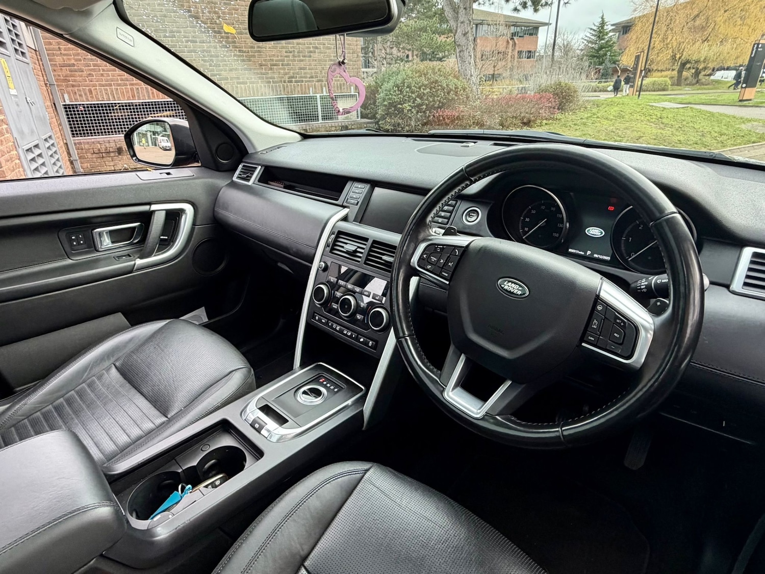 Used Land Rover Discovery Sport 2018 for sale - 76885158: Photo 14