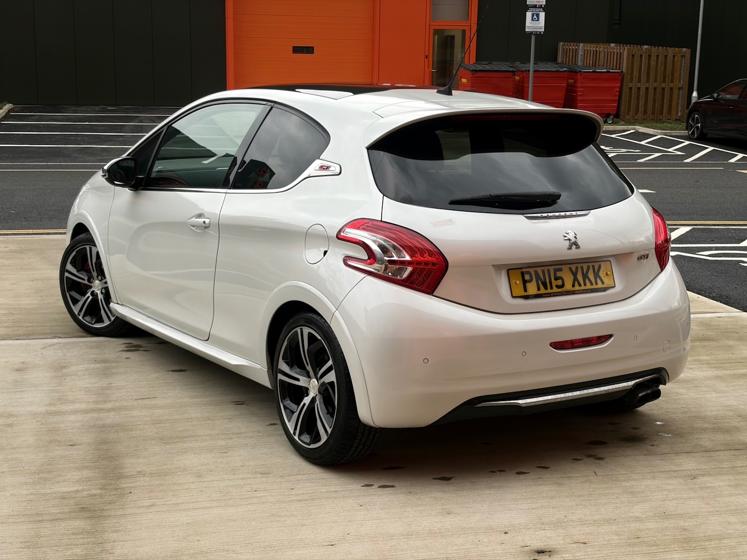 Used Peugeot 208 2016 for sale - 77409189: Photo 6