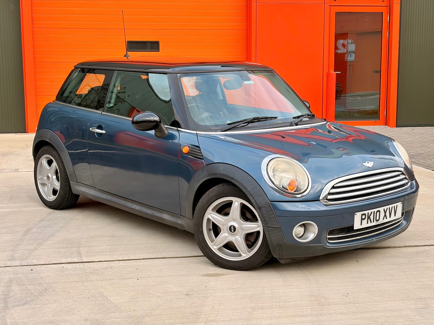 Used MINI Hatch 2011 for sale - 77494916: Photo 2