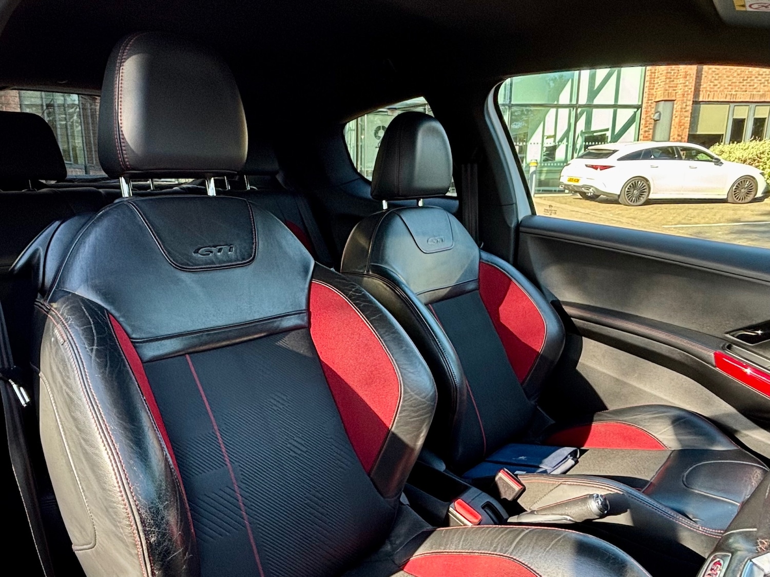 Used Peugeot 208 2014 for sale - 77569797: Photo 15