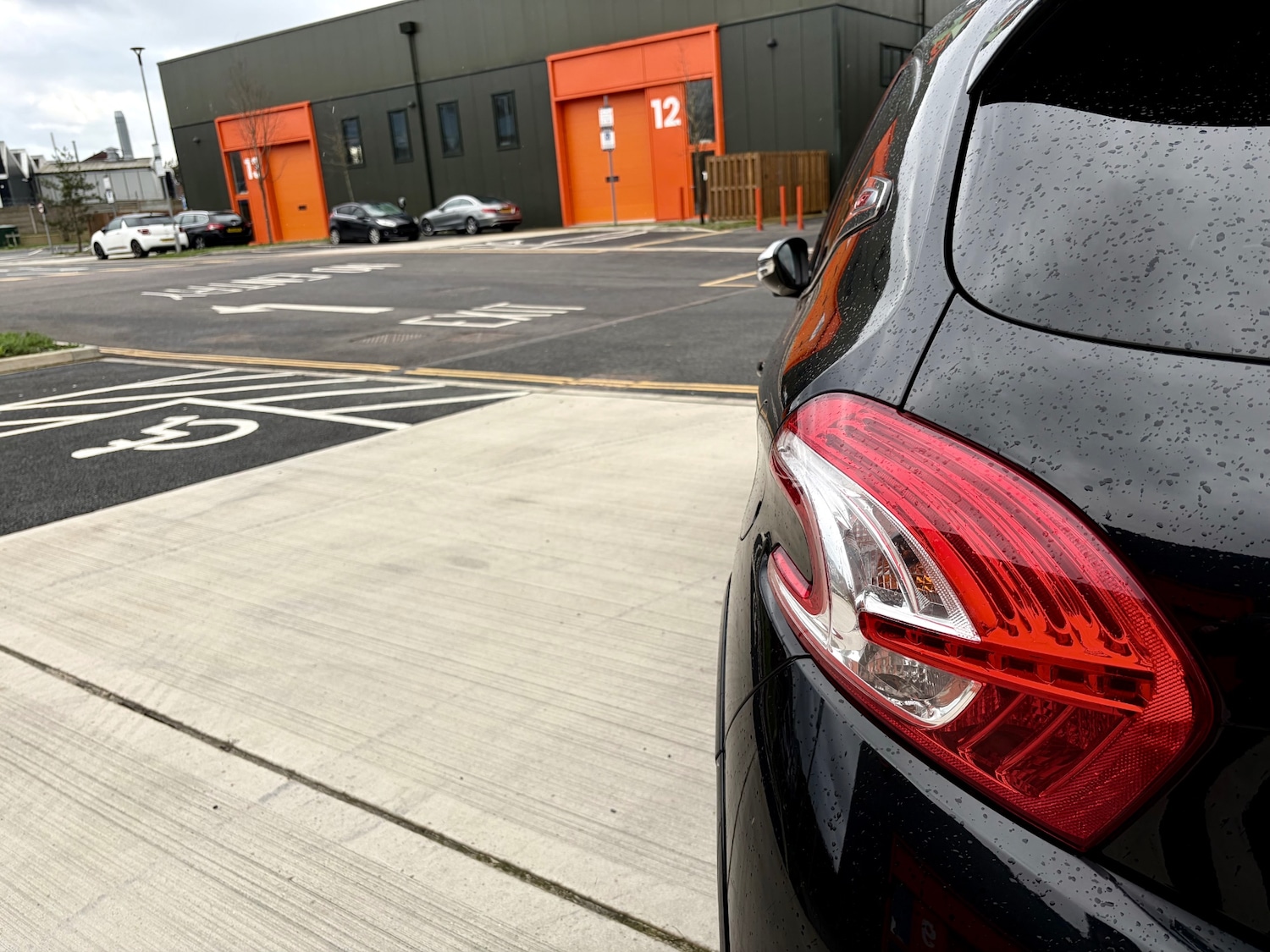 Used Peugeot 208 2014 for sale - 77569797: Photo 9