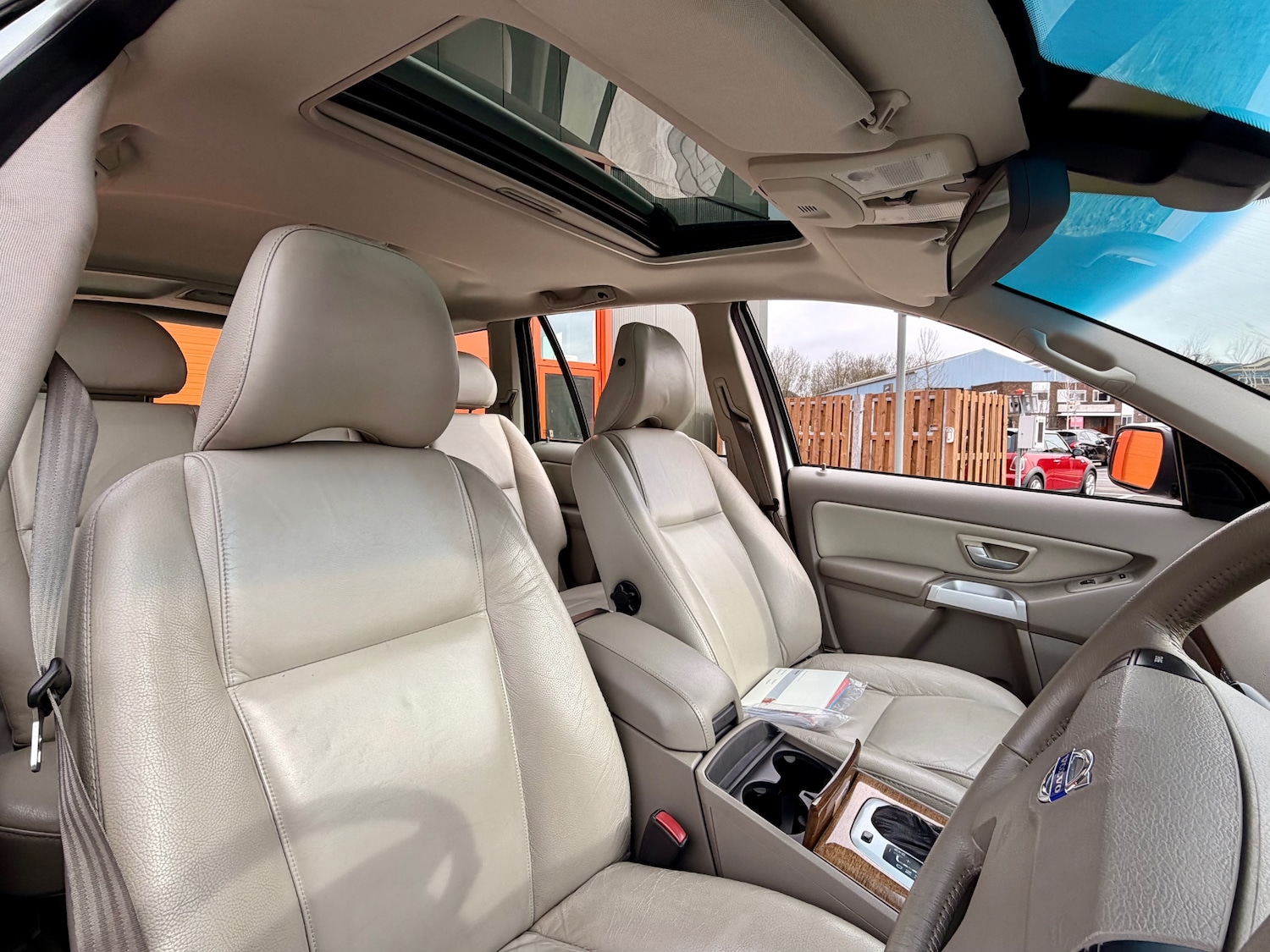 Used Volvo XC90 2006 for sale - 77591085: Photo 2