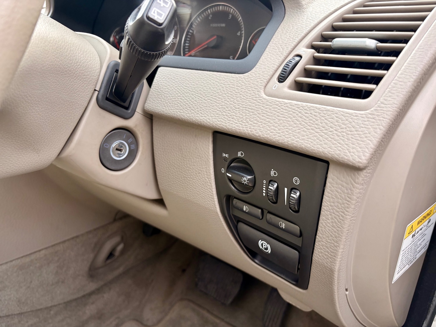 Used Volvo XC90 2006 for sale - 77591085: Photo 37