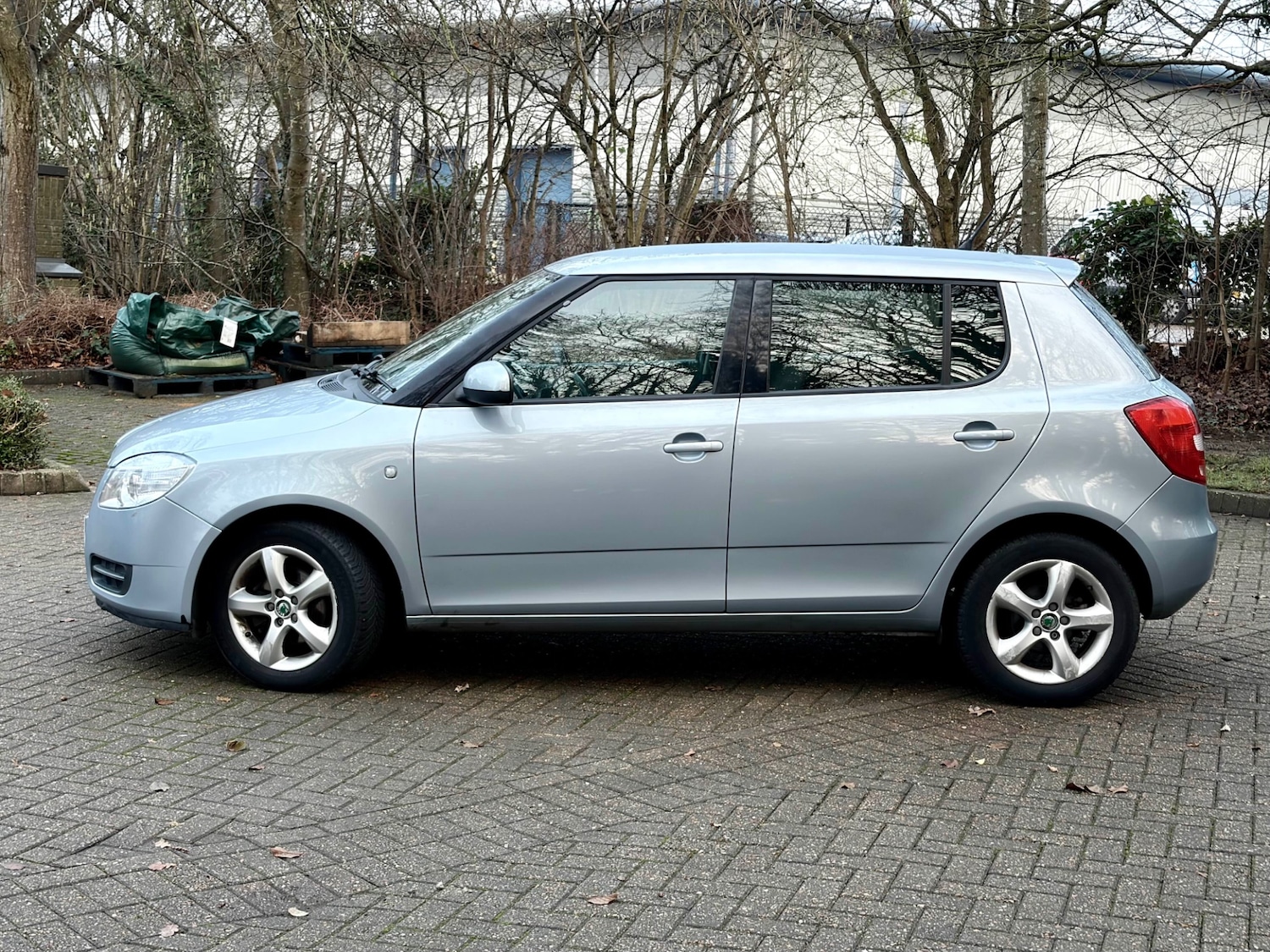 Used Skoda Fabia 2011 for sale - 77028169: Photo 2
