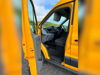 Used Ford Transit 2018 for sale - 78722943: Photo