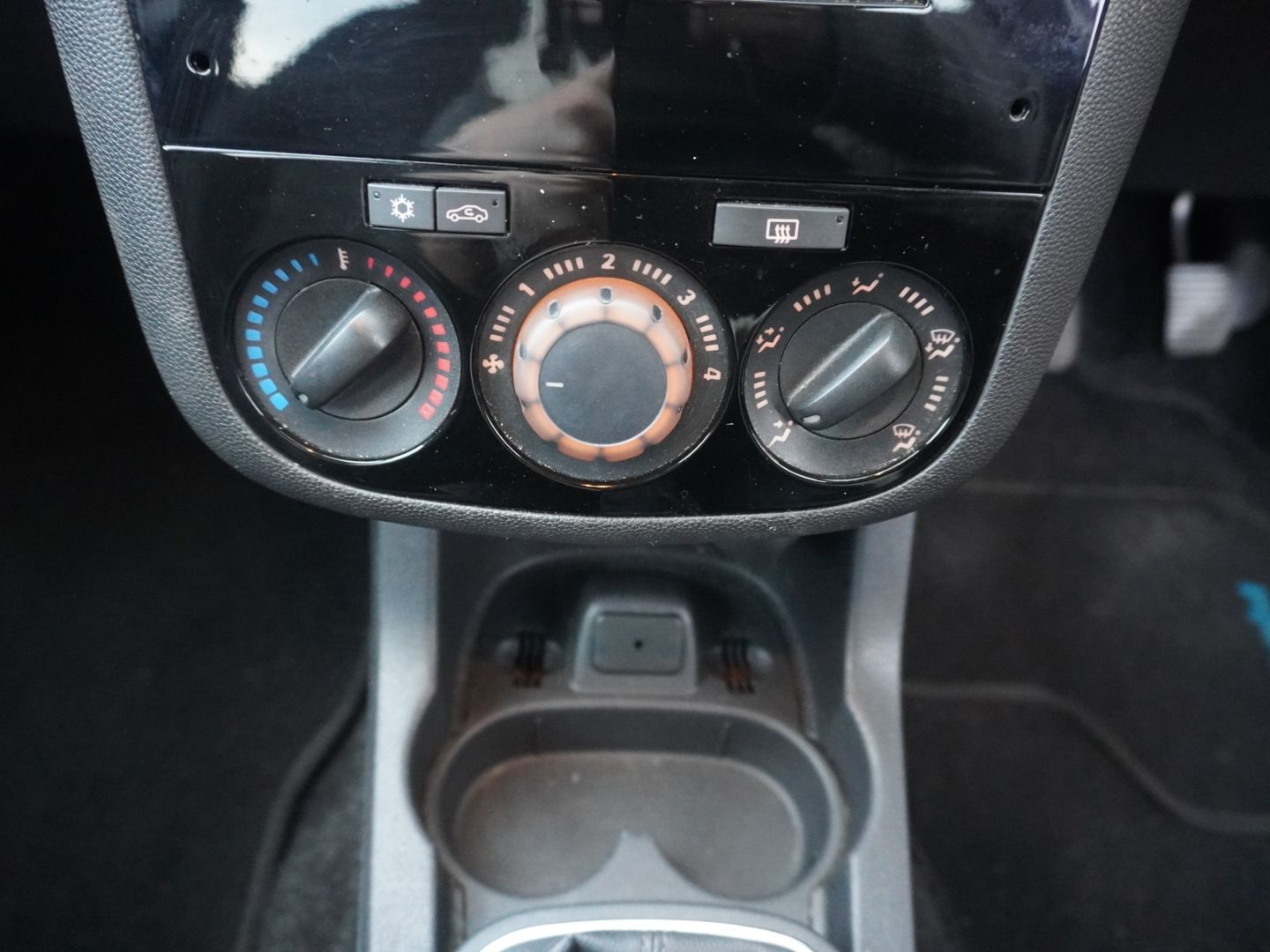 Used Vauxhall Corsa 2014 for sale - 77269465: Photo 51