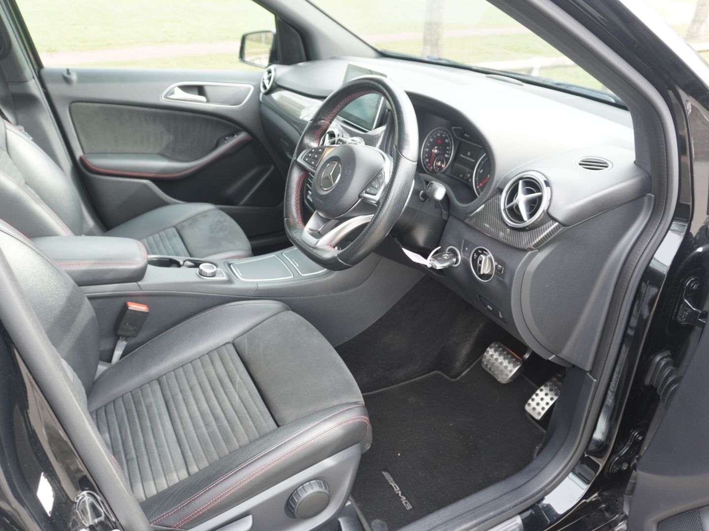 Used Mercedes-Benz B Class 2016 for sale - 77971932: Photo 29