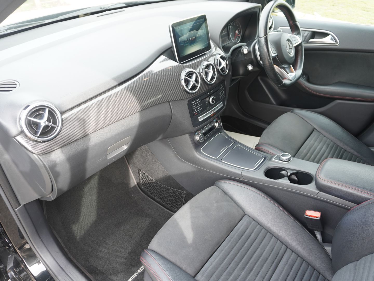 Used Mercedes-Benz B Class 2016 for sale - 77971932: Photo 32