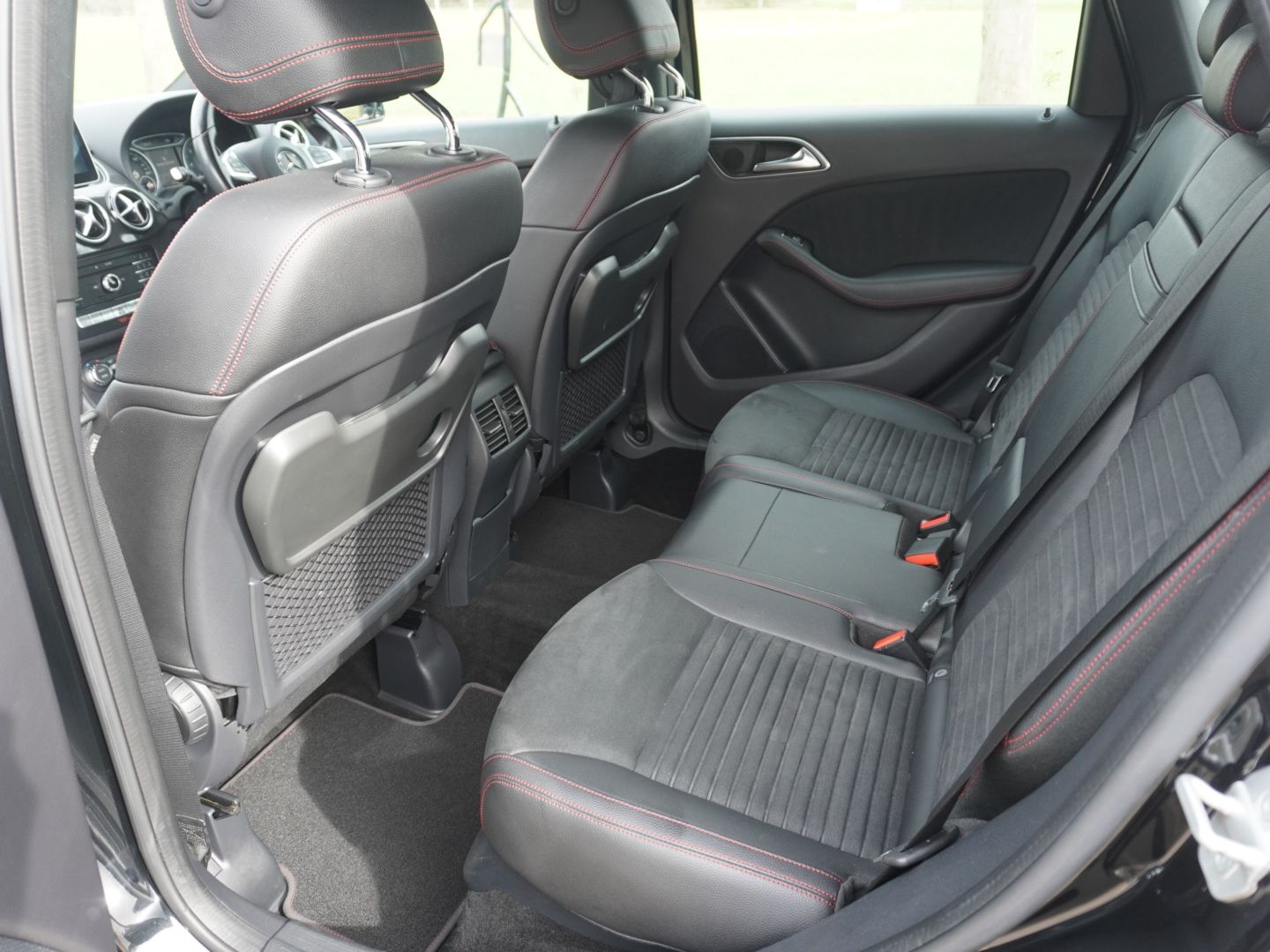 Used Mercedes-Benz B Class 2016 for sale - 77971932: Photo 34