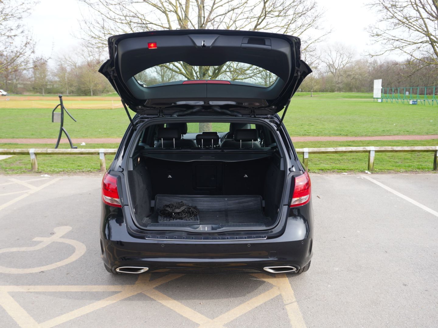 Used Mercedes-Benz B Class 2016 for sale - 77971932: Photo 9