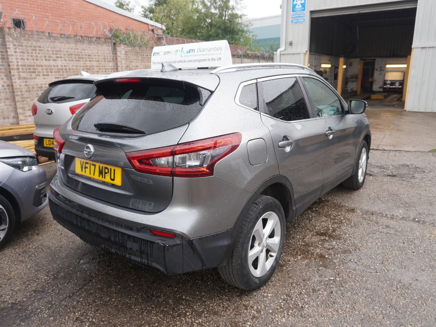 Used Nissan Qashqai 2017 for sale - 76745471: Photo 3