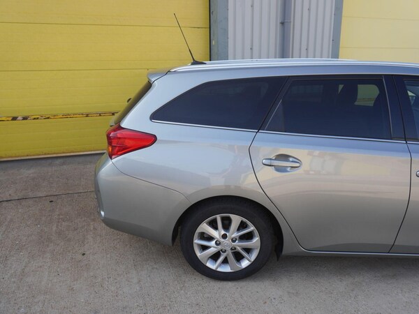 Used Toyota Auris 2014 for sale - 76310068: Photo 10