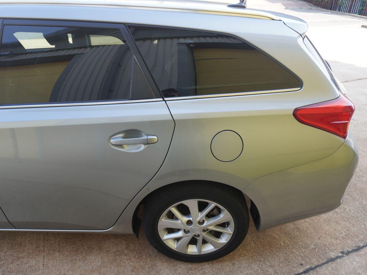 Used Toyota Auris 2014 for sale - 76310068: Photo 11