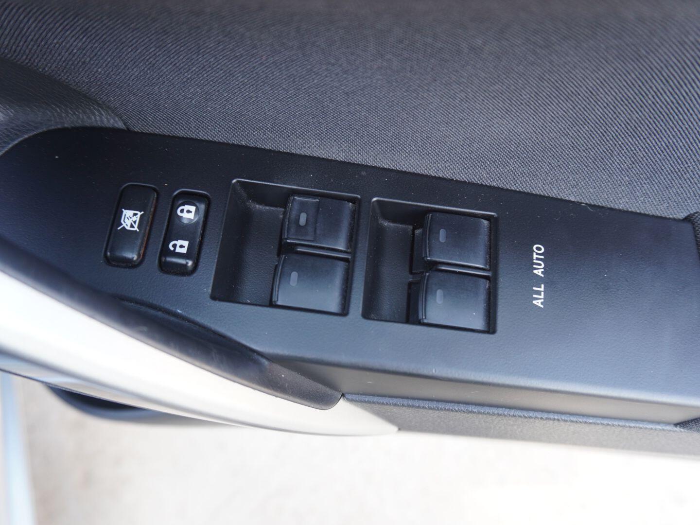 Used Toyota Auris 2014 for sale - 76310068: Photo 35