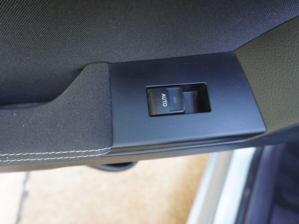 Used Toyota Auris 2014 for sale - 76310068: Photo 36