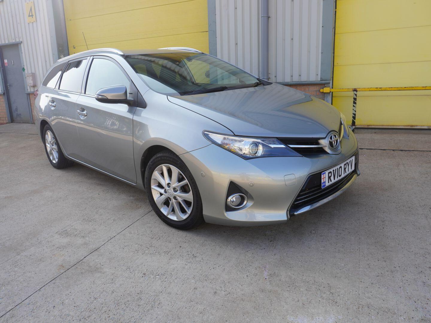 Used Toyota Auris 2014 for sale - 76310068: Photo 5