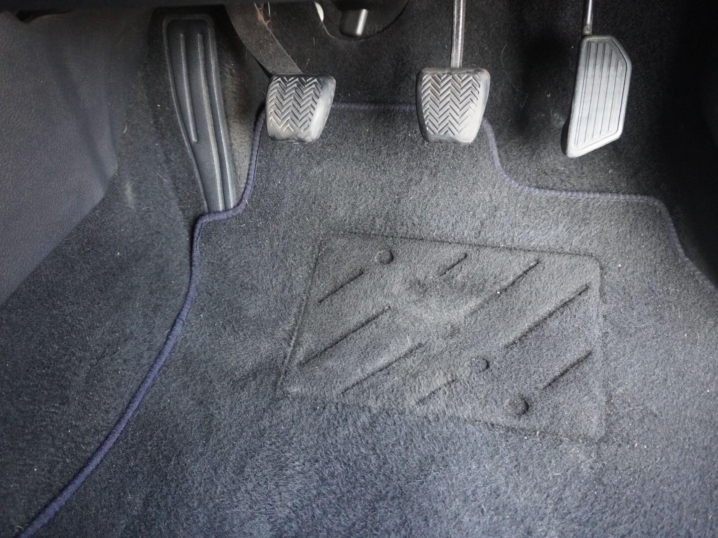 Used Toyota Auris 2014 for sale - 76310068: Photo 61