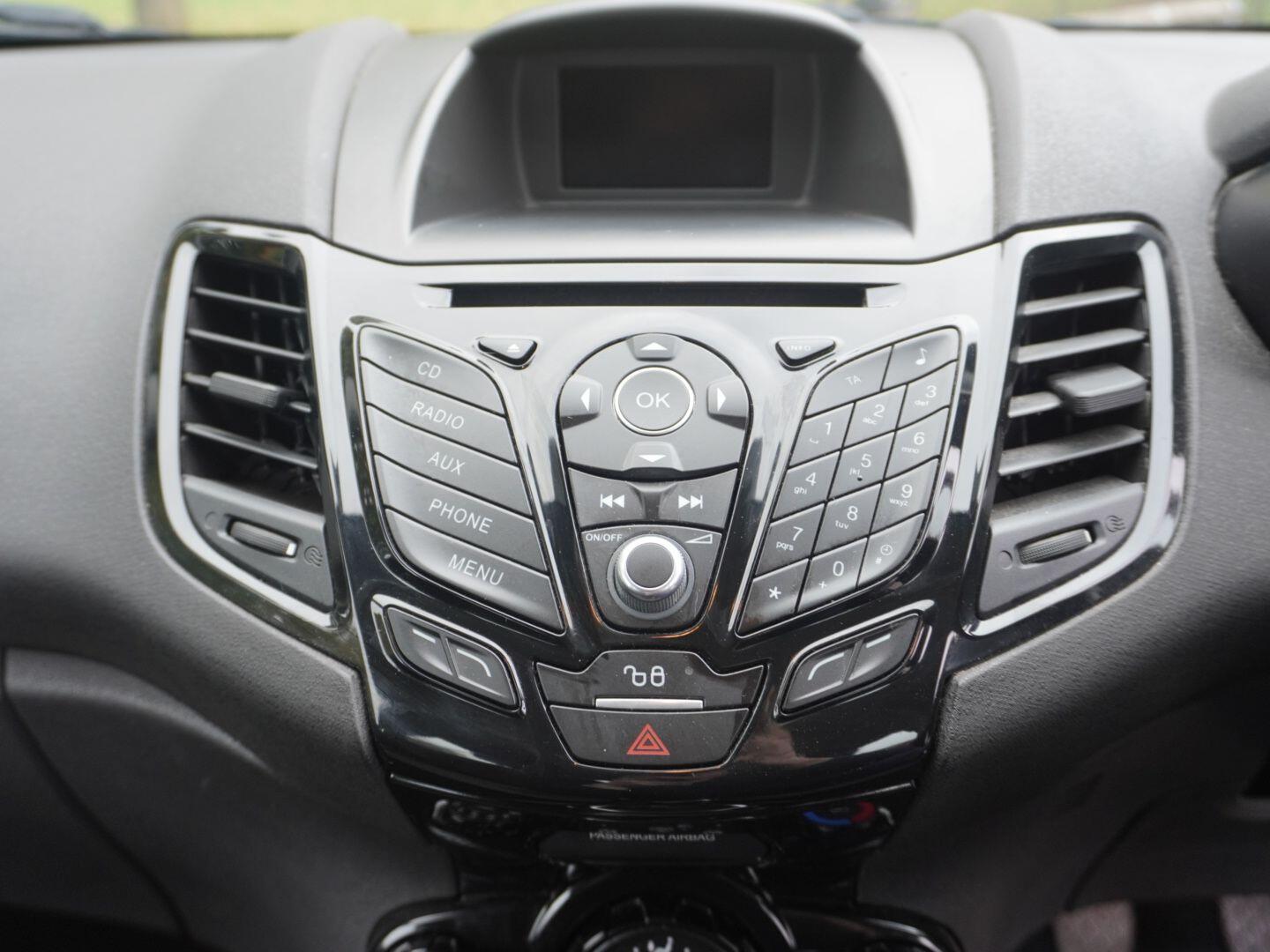 Used Ford Fiesta 2016 for sale - 76310086: Photo 43