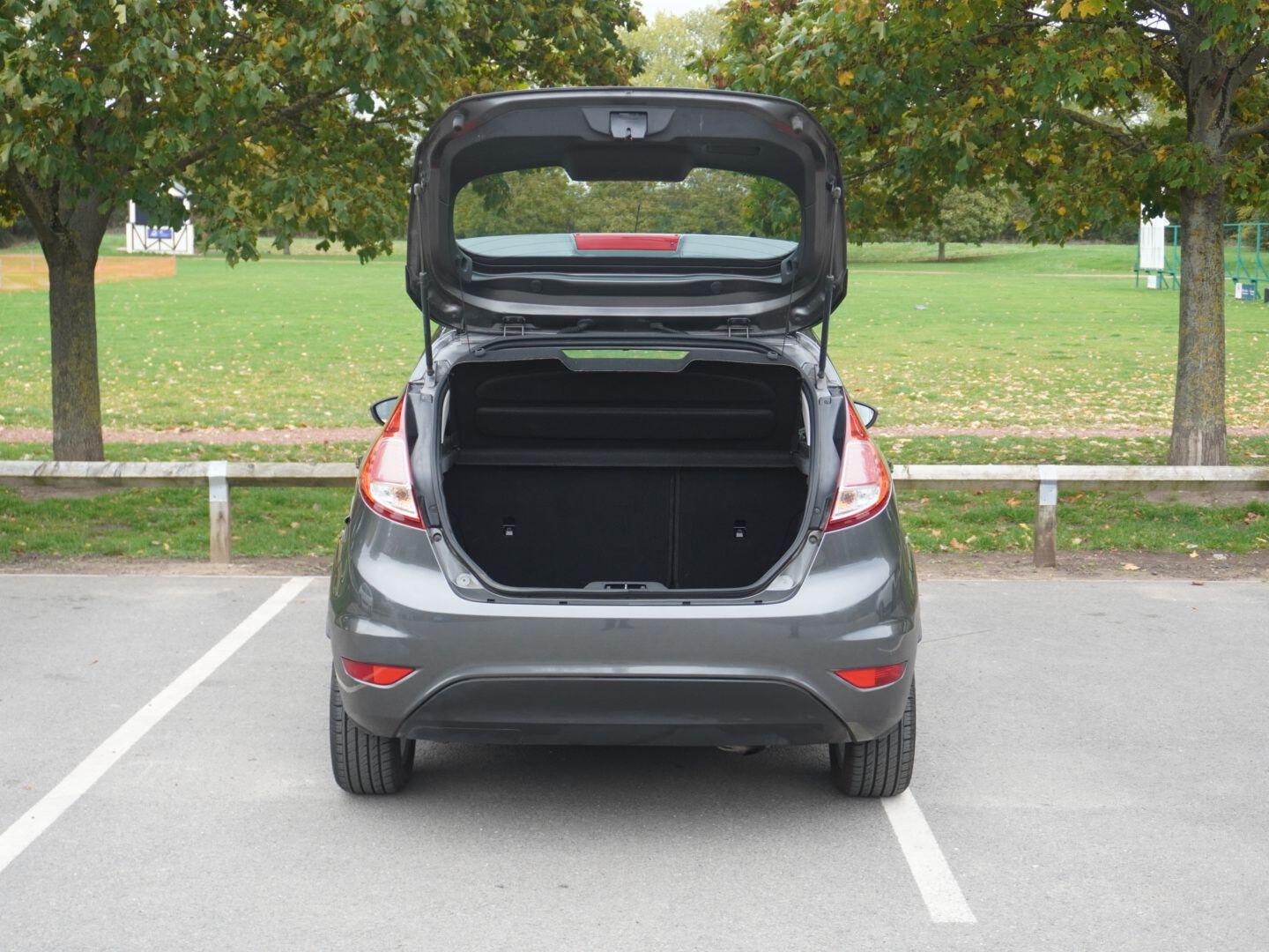 Used Ford Fiesta 2016 for sale - 76310086: Photo 48