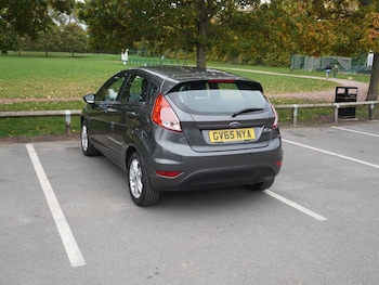 Used Ford Fiesta 2016 for sale - 76310086: Photo