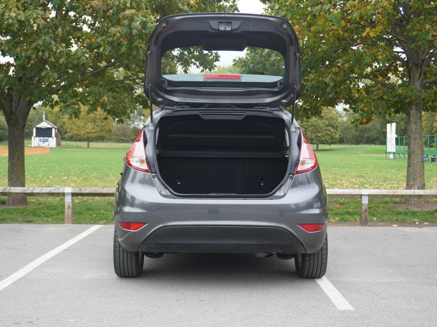 Used Ford Fiesta 2016 for sale - 76310086: Photo 50