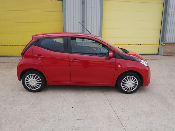 Used Toyota AYGO 2018 for sale - 76310058: Photo 10