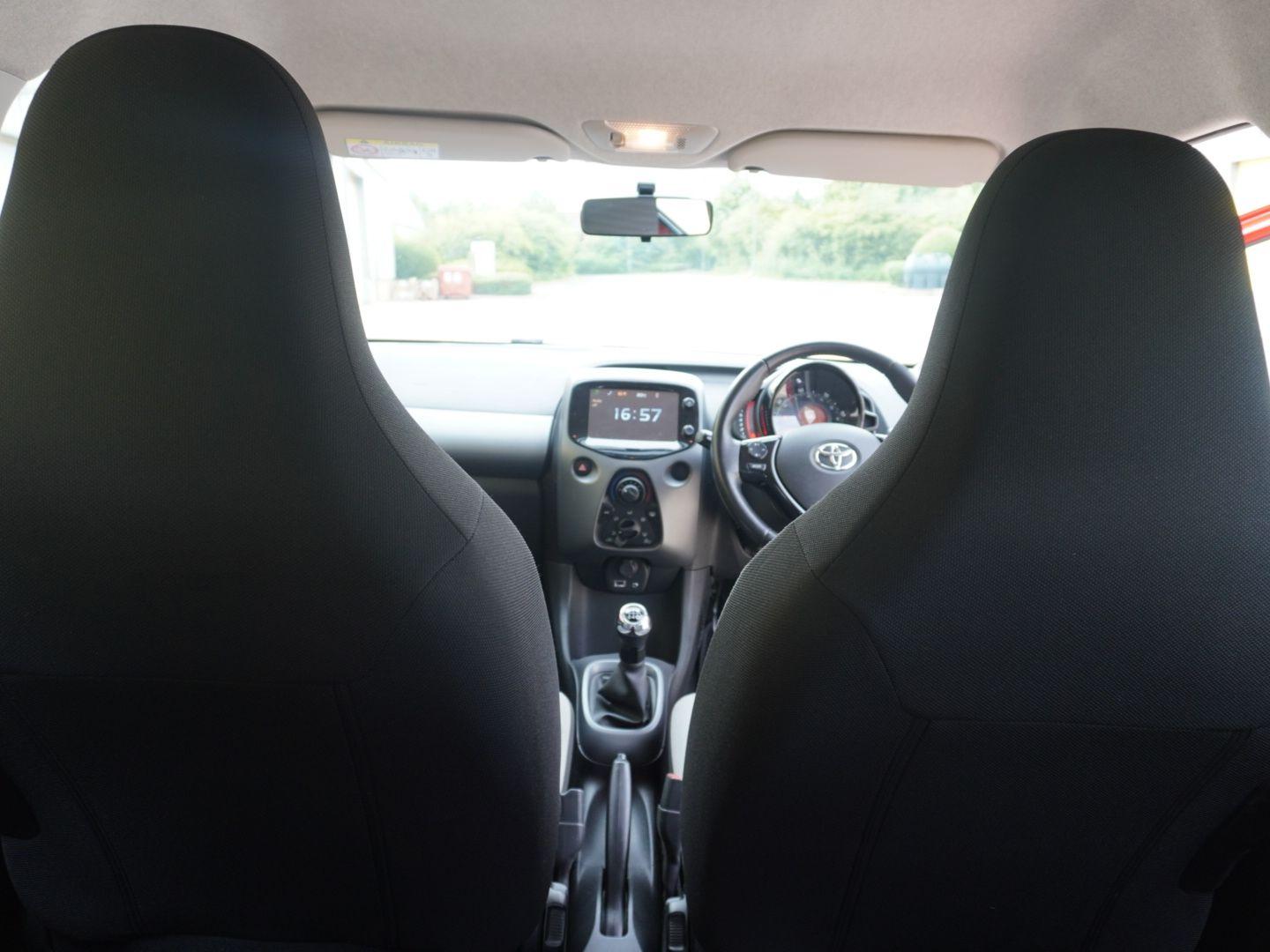 Used Toyota AYGO 2018 for sale - 76310058: Photo 12