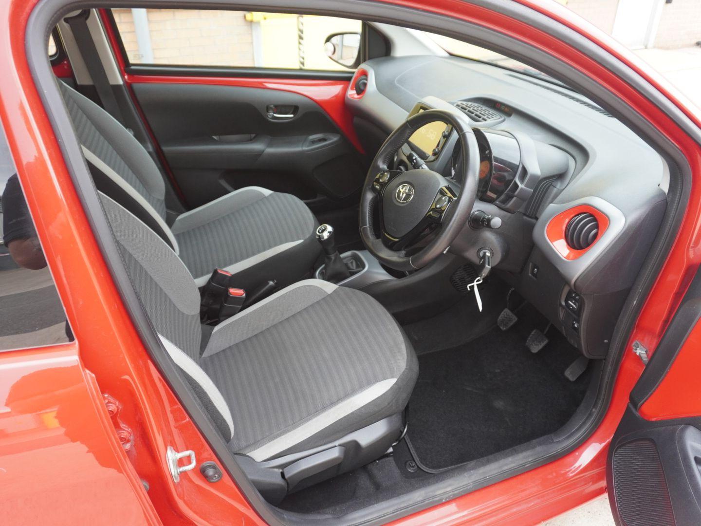 Used Toyota AYGO 2018 for sale - 76310058: Photo 14