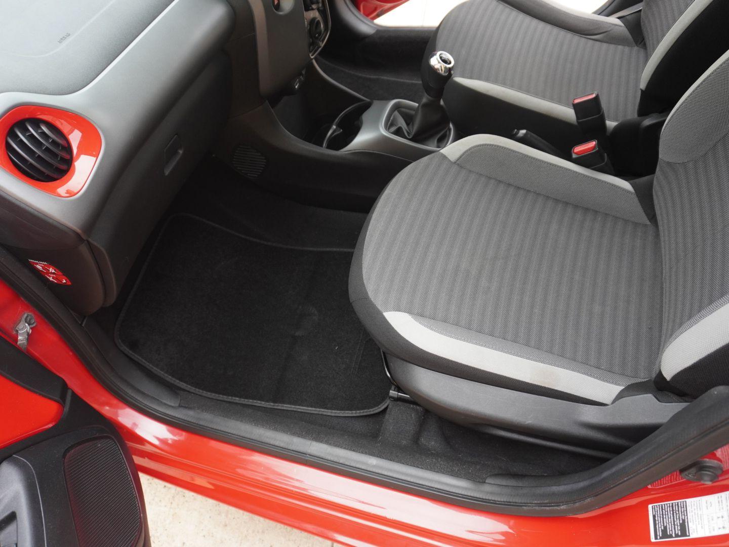 Used Toyota AYGO 2018 for sale - 76310058: Photo 34