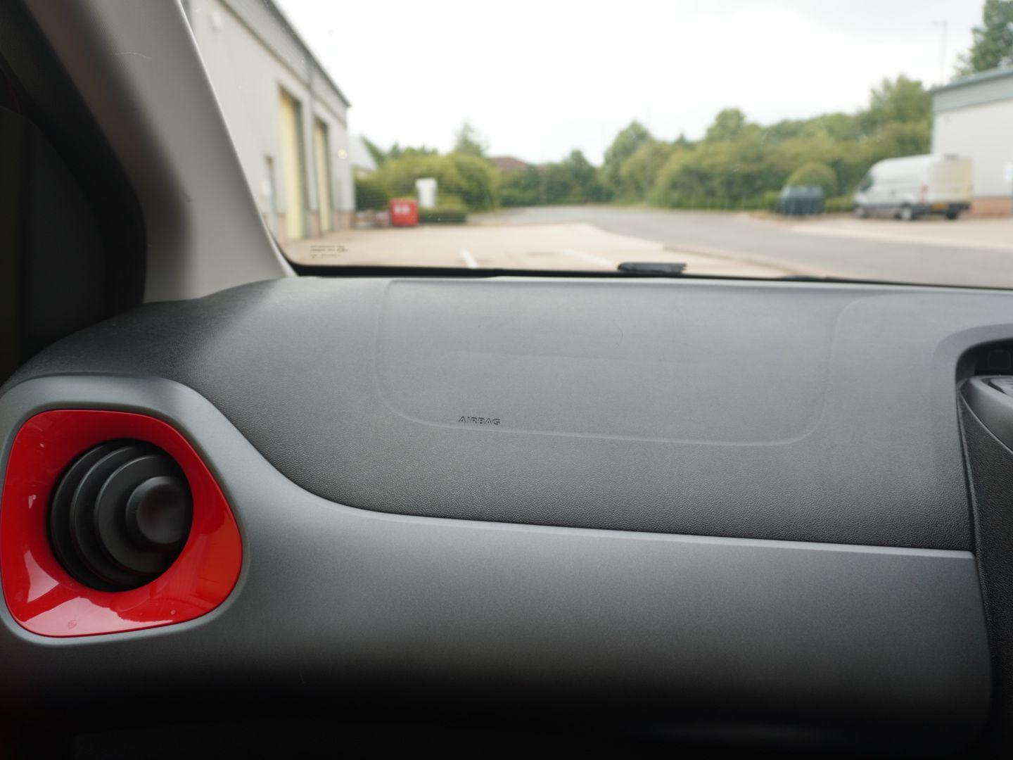 Used Toyota AYGO 2018 for sale - 76310058: Photo 38