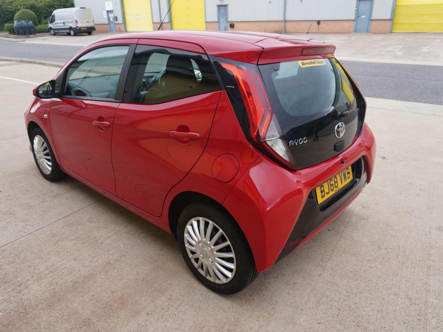 Used Toyota AYGO 2018 for sale - 76310058: Photo 4