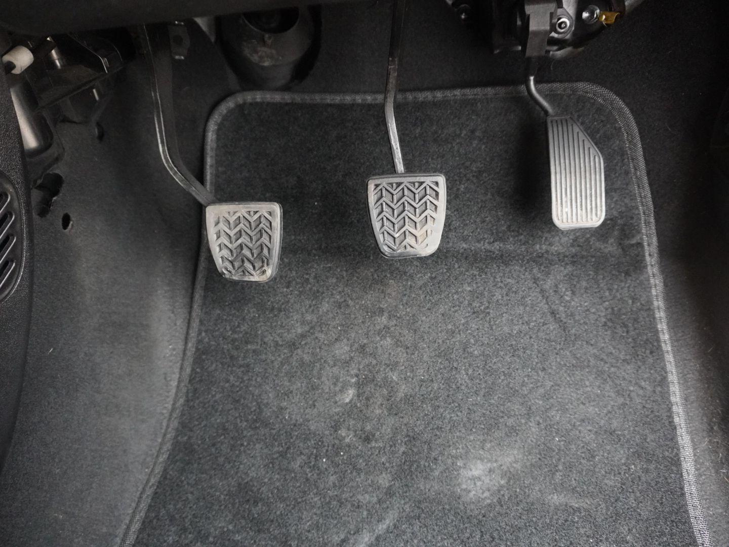 Used Toyota AYGO 2018 for sale - 76310058: Photo 42