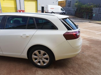 Used Vauxhall Insignia 2015 for sale - 76310061: Photo