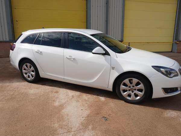Used Vauxhall Insignia 2015 for sale - 76310061: Photo 6