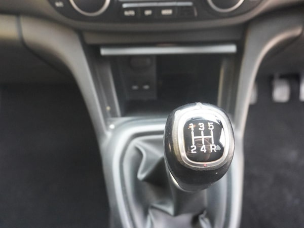 Used Hyundai i10 2017 for sale - 76310060: Photo 13