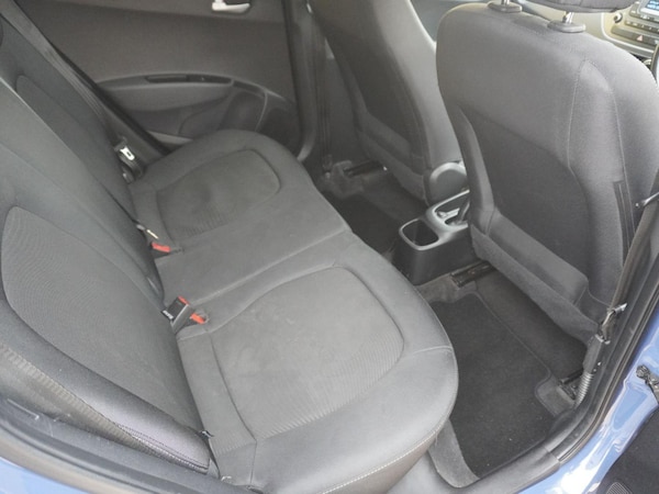 Used Hyundai i10 2017 for sale - 76310060: Photo 19