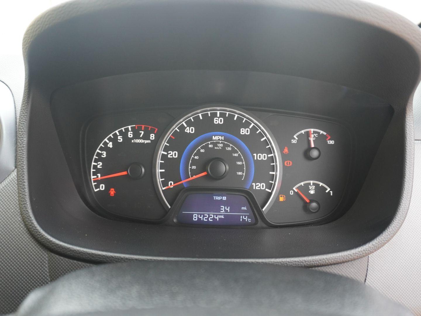 Used Hyundai i10 2017 for sale - 76310060: Photo 29