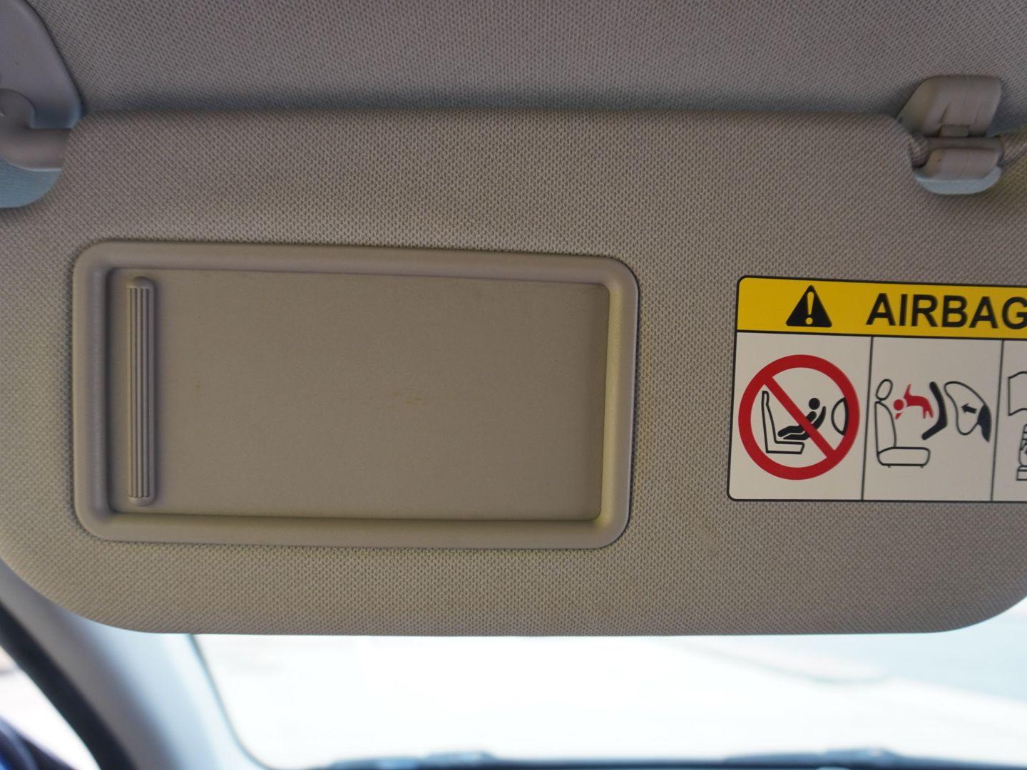 Used Hyundai i10 2017 for sale - 76310060: Photo 41